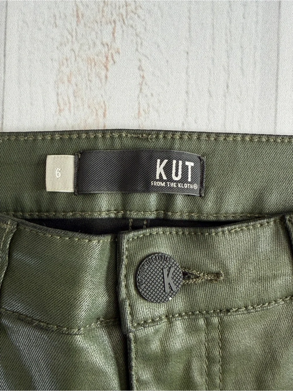 KUT From The Kloth Olive Green Faux Leather Coated Skinny Pants Size 6 - Picture 5 of 11